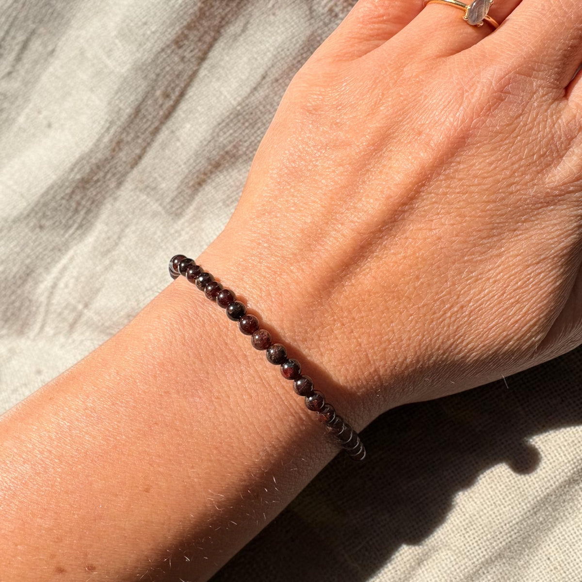 Granat Armband 4mm