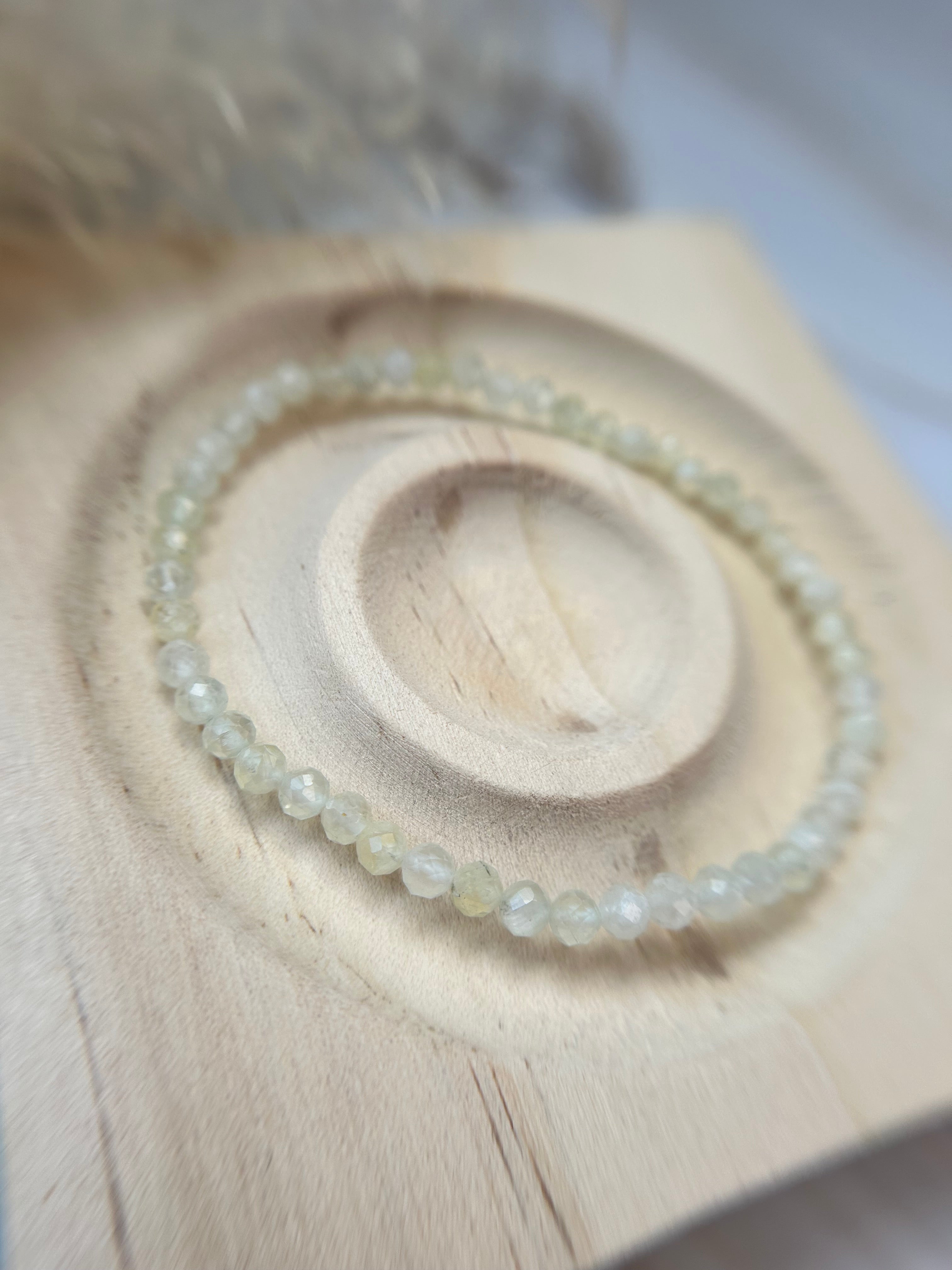 Prehnit Armband faccetiert