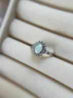 Opalring mit Zirkonia