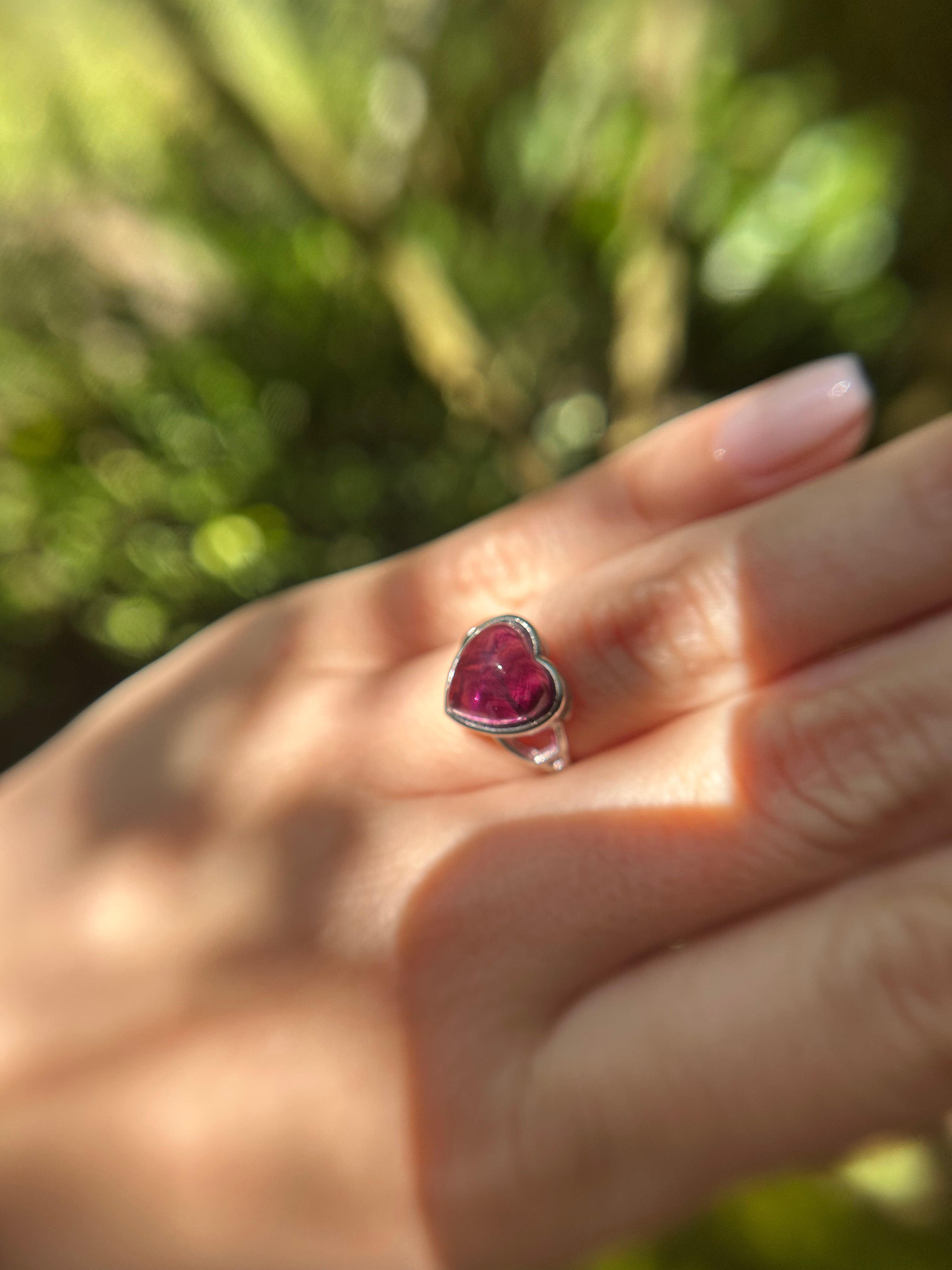 Lila Fluorit Herz Ring