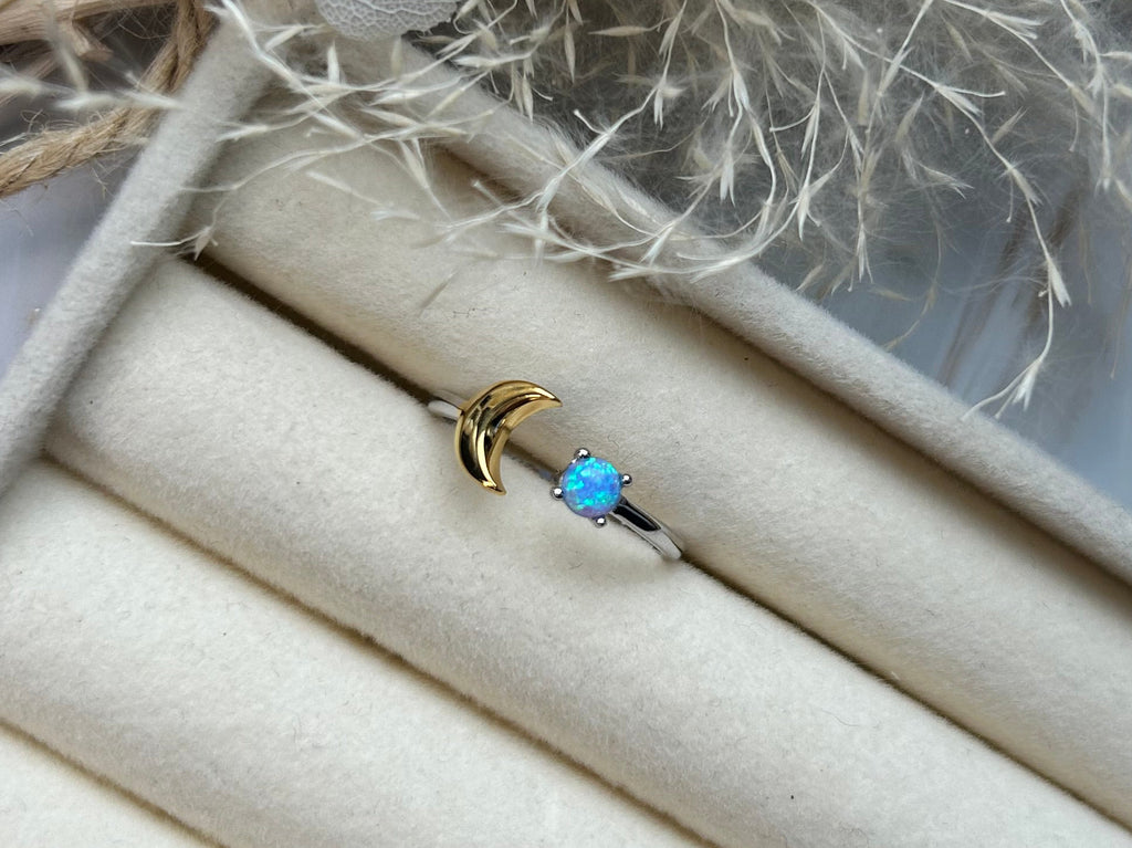 Mond & Opal Ring