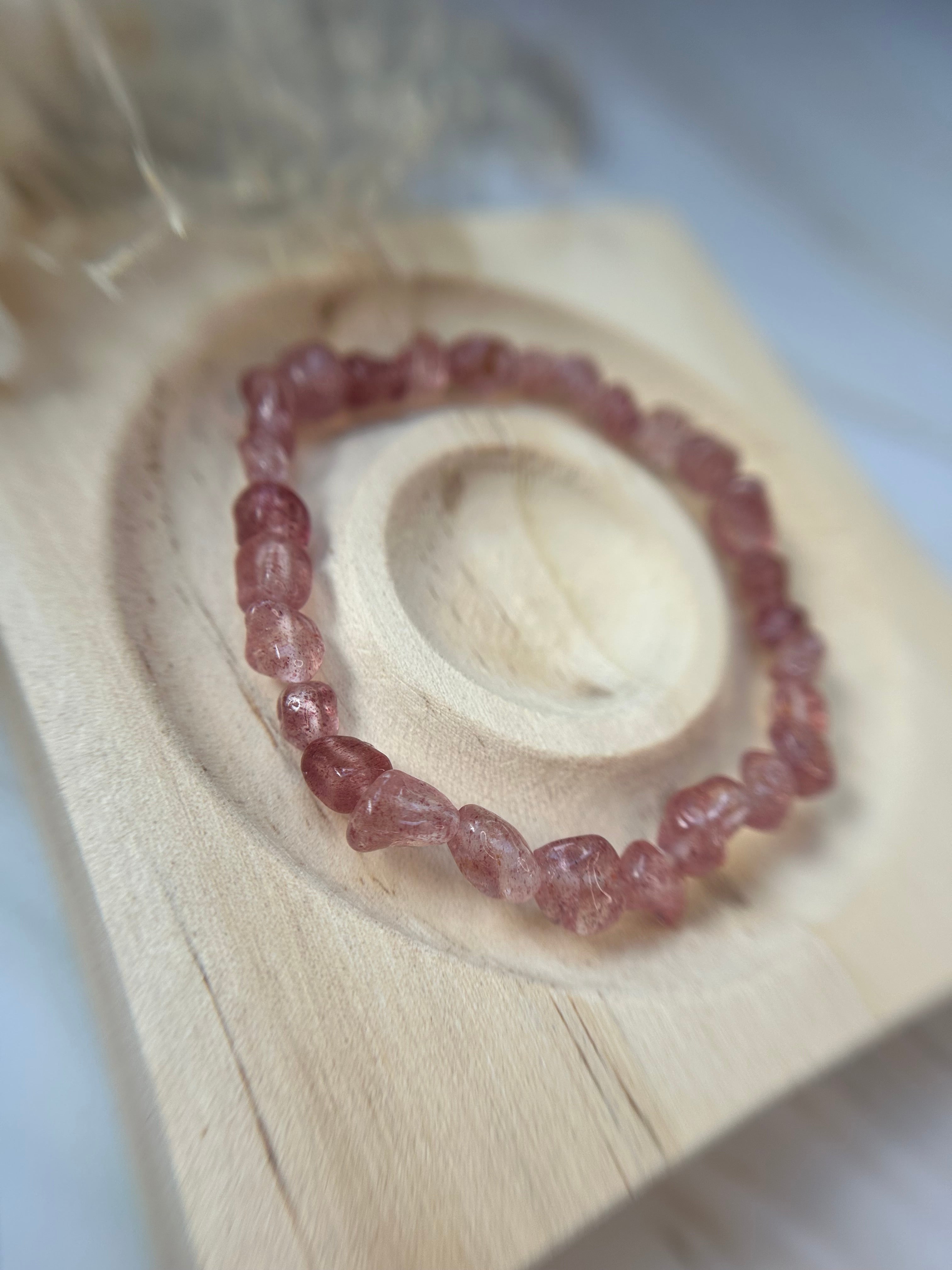 Erdbeerquarz Armband Nugget