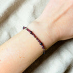 Granat Armband mit 18 Karat vergoldeten Perlen